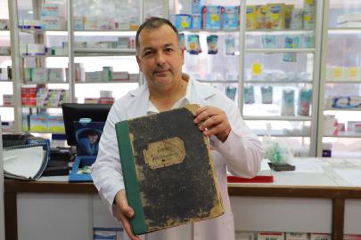 Rum eczacıdan kalan 104 yıllık defter: Son reçete İzmir’in kurtuluşundan bir gün önce