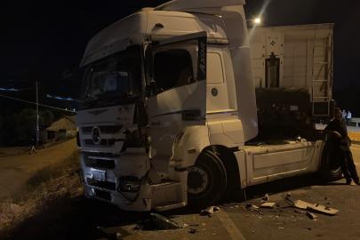 Tır şoförleri sınırda birbirine girdi