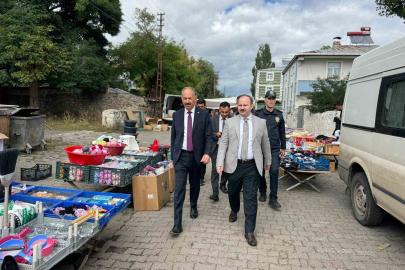 Arpaçay’da Kaymakam Güvenç ve Başkan Elma’dan pazar ziyareti