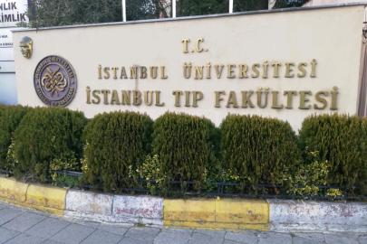 Çapa'da kadın tuvaletinde sapık paniği. Flaş patlayınca yakayı ele verdi