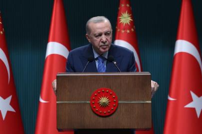 Cumhurbaşkanı Erdoğan: Türkiye, alengirli işlerle kendisine operasyon çekilmesine izin vermez