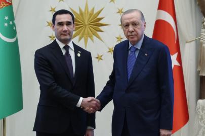 Cumhurbaşkanı Erdoğan, Türkmen mevkidaşıyla görüştü