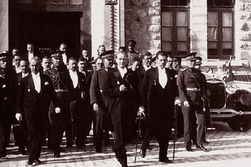 Cumhuriyet'e uzanan tarihi yolculukta 103 yıl geride kaldı