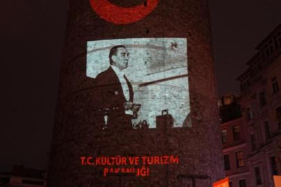 Galata Kulesi'nde 29 Ekim'e özel Atatürk gösterisi