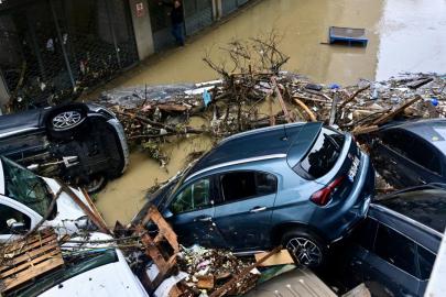 İstanbul Valisi Gül: Sel mağdurlarına para yardımı yapıldı