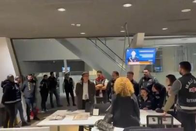 Mali şube ekipleri Halk TV binasında arama yapıyor