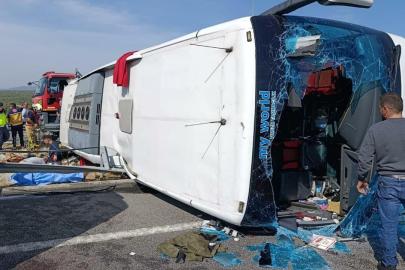 Manisa'da yolcu otobüsü ile çekici çarpıştı: 11 ölü, 27 yaralı