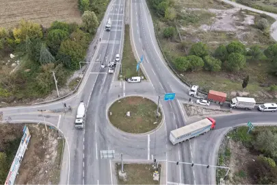Sakarya'da karanlık kavşaklara Büyükşehir dokunuşu