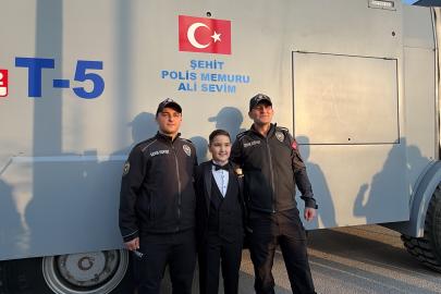 Şehit oğluna anlamlı hediye. Babasının adının verildiği TOMA sünnet arabası oldu