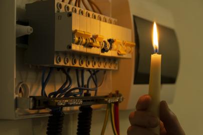 Yarın gece başlıyor, 8 saat sürecek. İstanbul'un 12 ilçesinde elektrik kesintisi yaşanacak