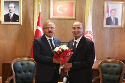 Yeni TBMM Başkanvekili Yusuf Beyazıt oldu